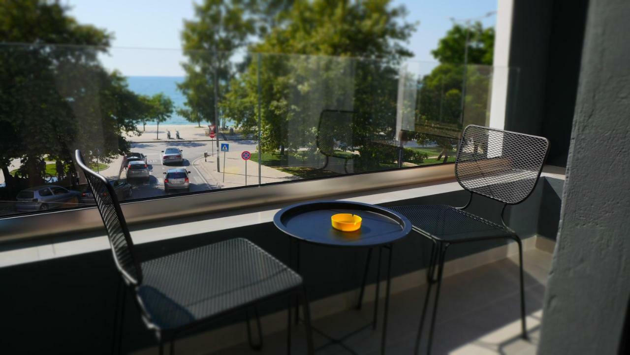 H&M Hotel Vlore Luaran gambar