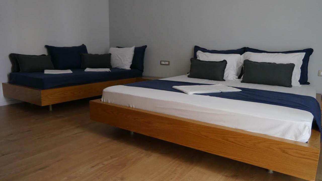 H&M Hotel Vlore Luaran gambar